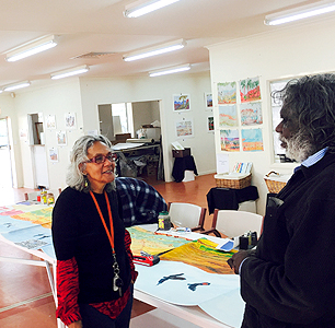Ngurratjuta Iltja Ntjarra(Many hands art centre)